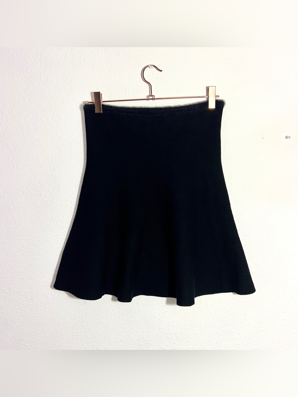 Zara Knit Black A-Line Mini Skater Sweater Skirt Size S Fuzzy Trim